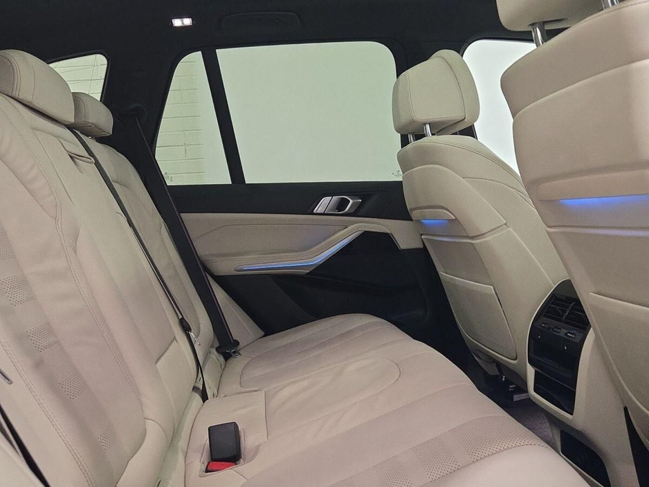 2022 BMW X5 xDrive45e M Sport €65,950