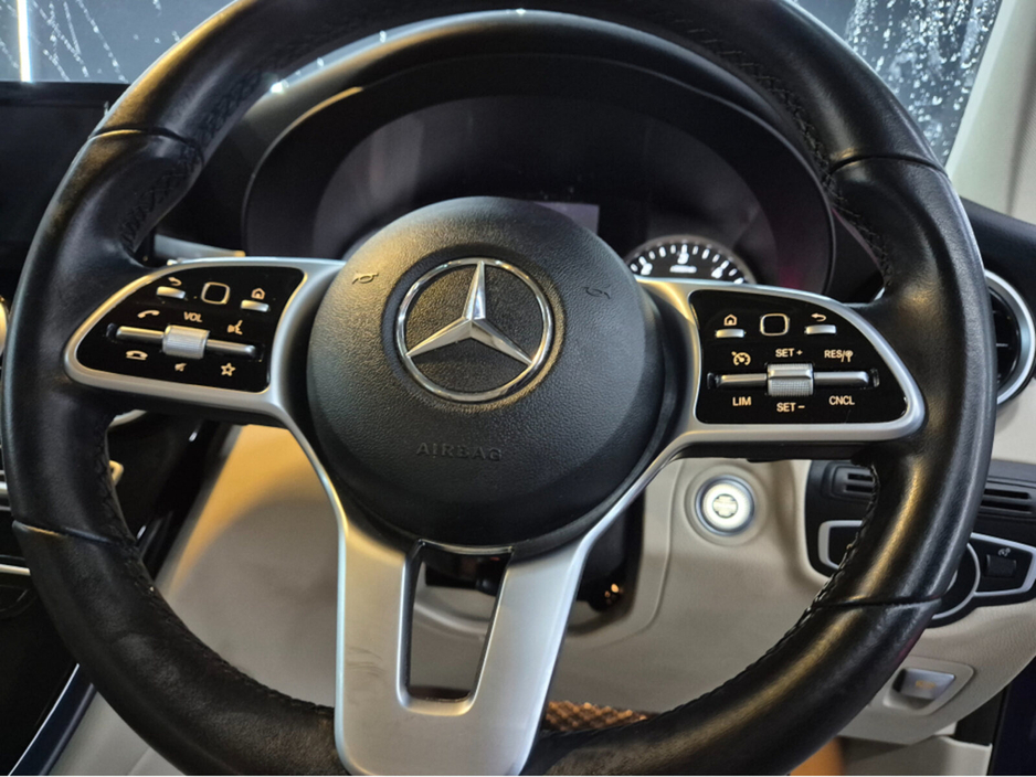 2021 Mercedes-Benz GLC Class - image 11