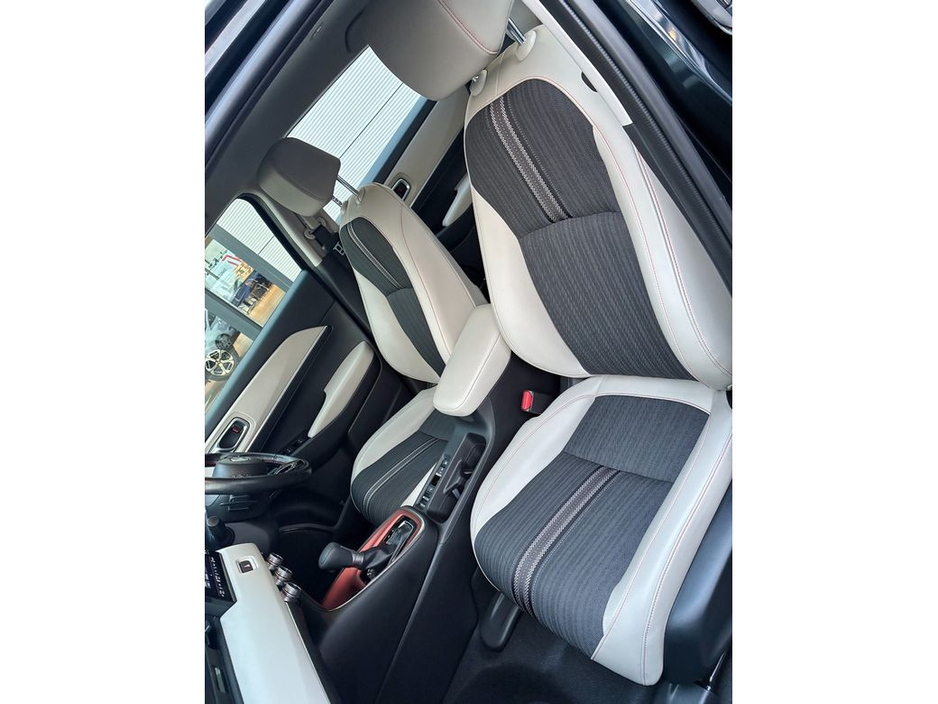 2022 Honda HR-V Advance Style, Petrol Hybrid Automatic, 17800KMs €32,995