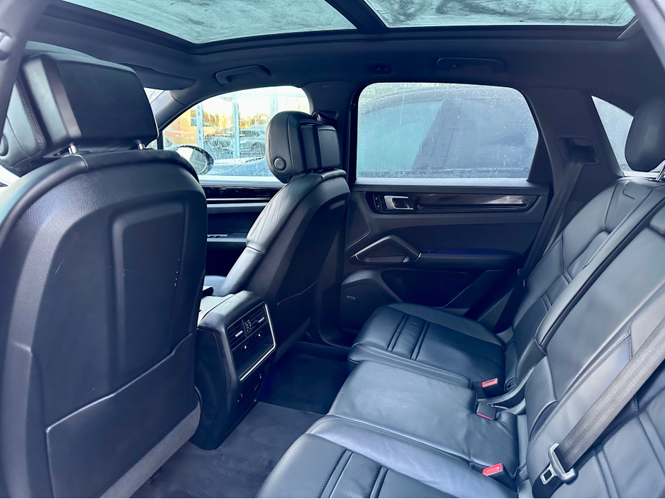 2021 Porsche Cayenne *N1 5 SEAT BUSINESS EDITION* V6 HYBRID 5DR AUTO