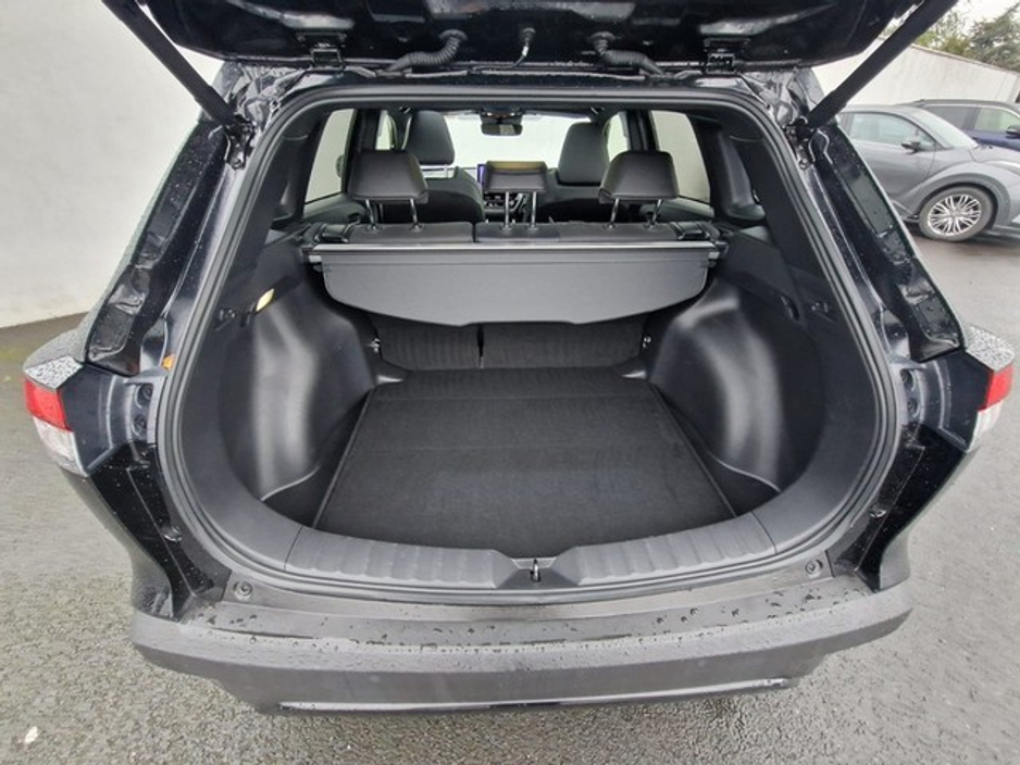 2025 Toyota Corolla Cross - image 10