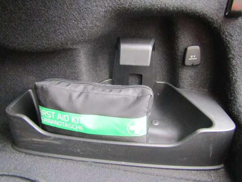 2021 Volvo S90 - image 43