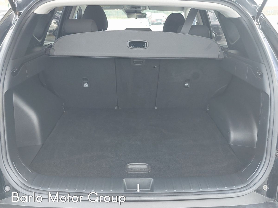 2023 Hyundai Tucson Comfort Plus 1.6CRDi with side steps €29,495