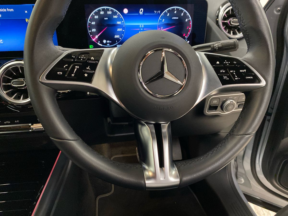 2025 Mercedes-Benz GLA Class - image 17