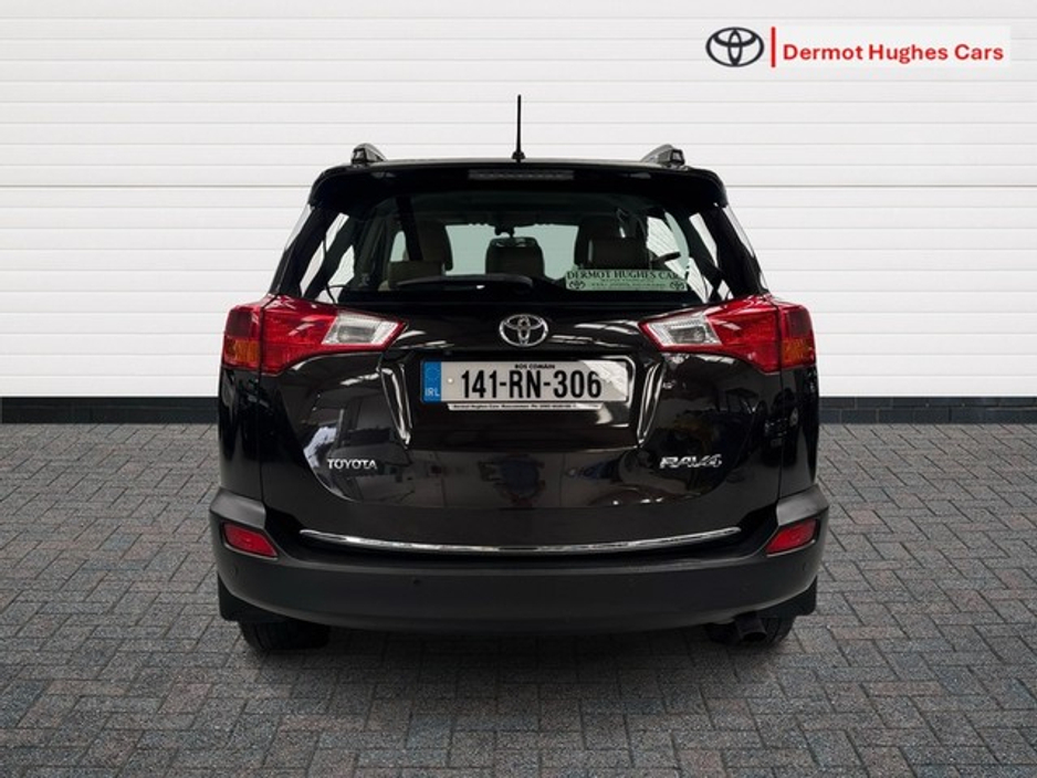 2014 Toyota Rav4 - image 4