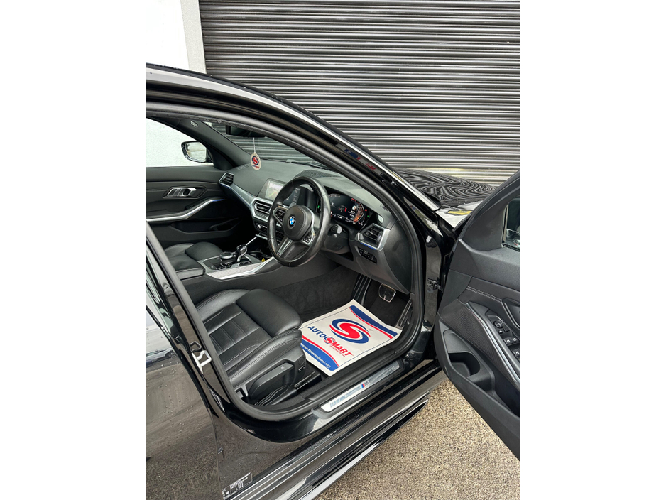 2021 BMW 3 Series  €35,995