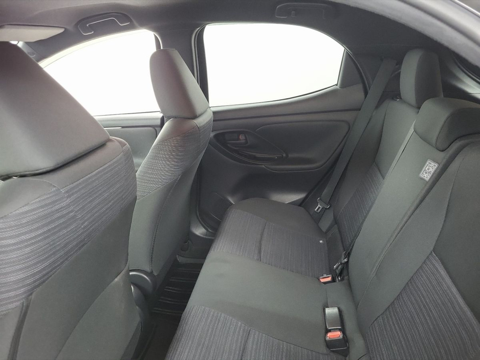 2021 Toyota Yaris - image 7