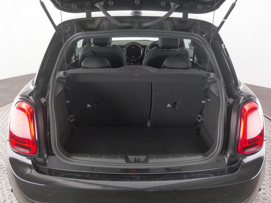 2022 MINI Hatch Electric Level 2 €21,900