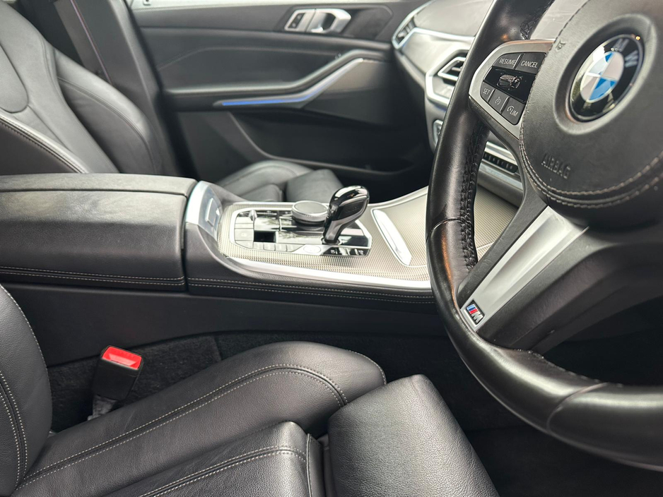 2021 BMW X5 - image 17