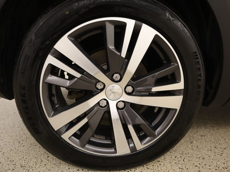 2023 Peugeot 3008 - image 17