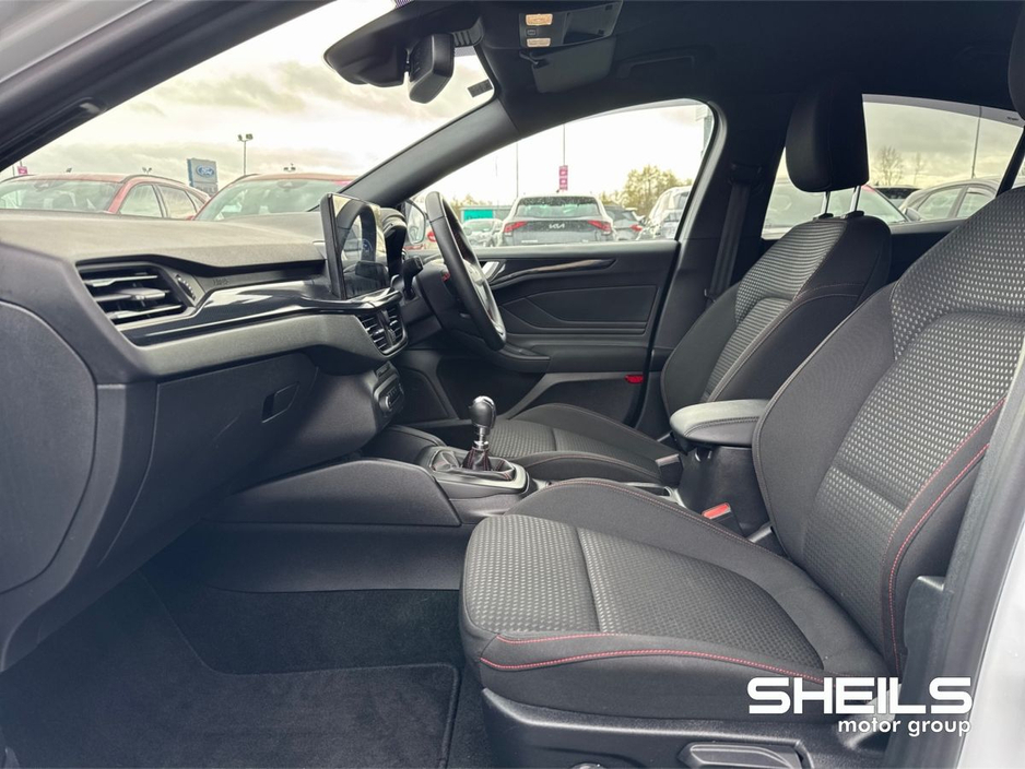 2024 Ford Focus - image 5