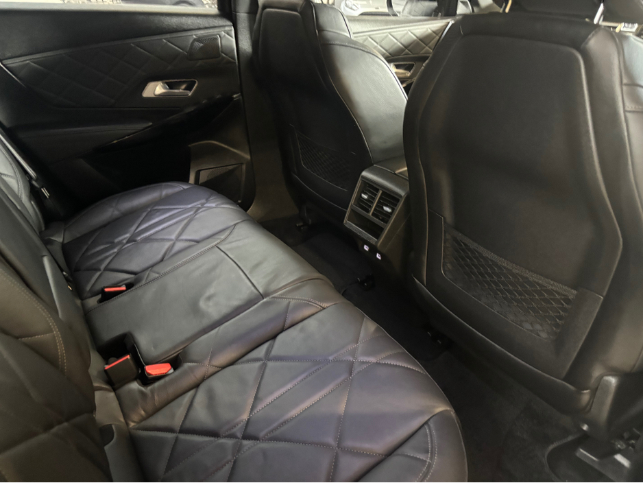 2023 DS Automobiles DS 7 Crossback - image 23