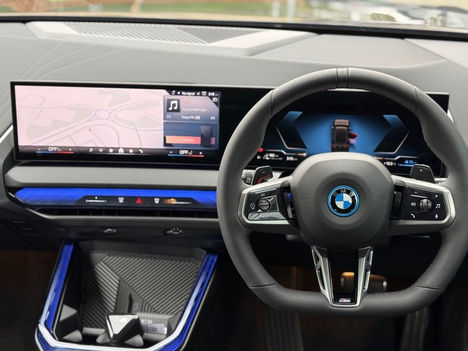 2026 BMW X3 - image 4