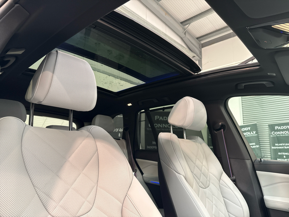 2026 BMW X5 - image 19