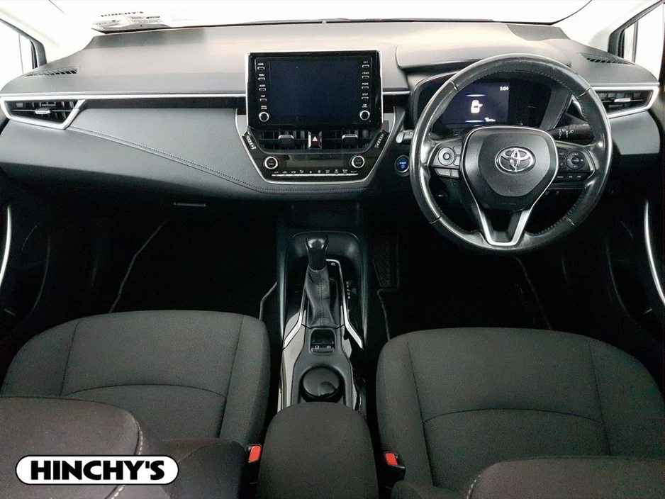 2020 Toyota Corolla - image 2