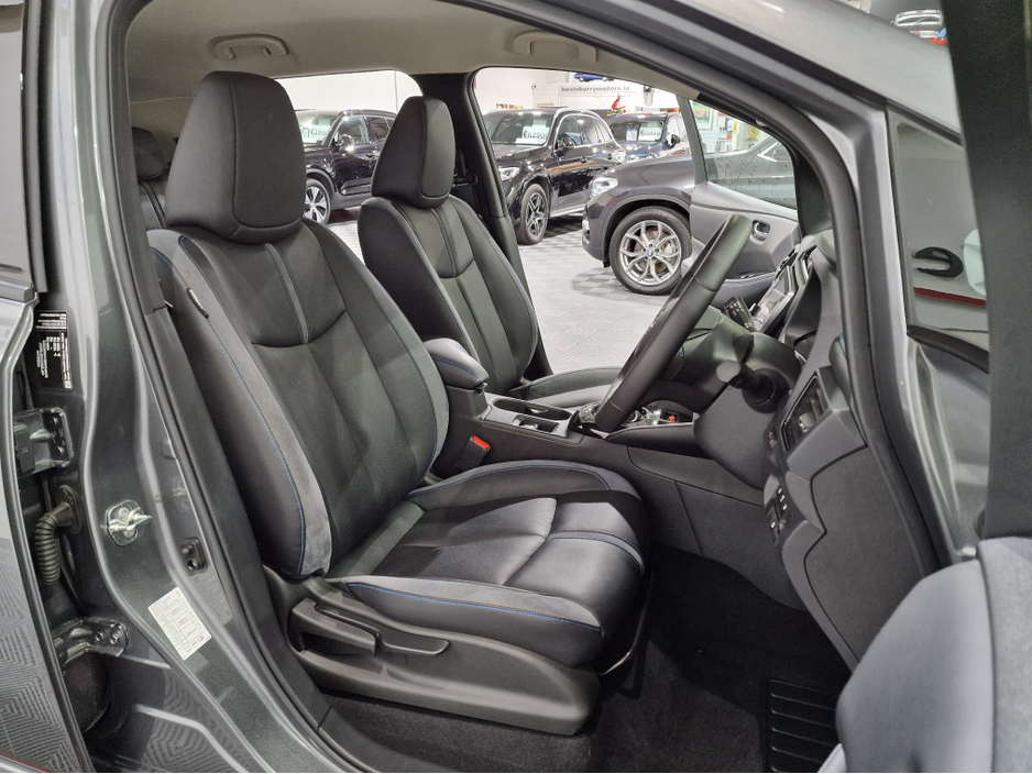 2024 Nissan Leaf - image 8
