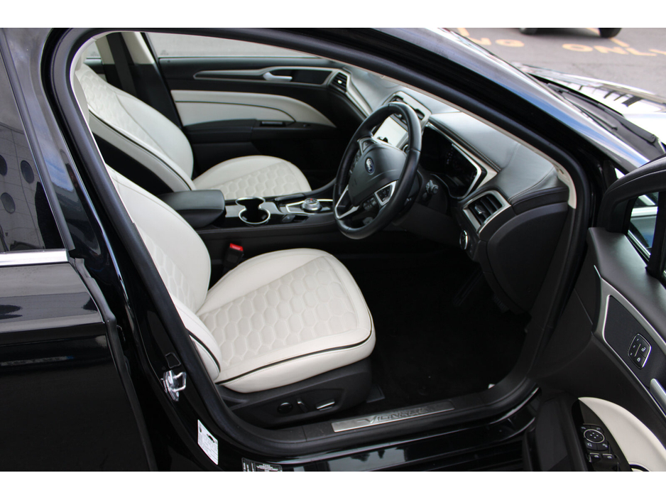 2019 Ford Mondeo - image 13