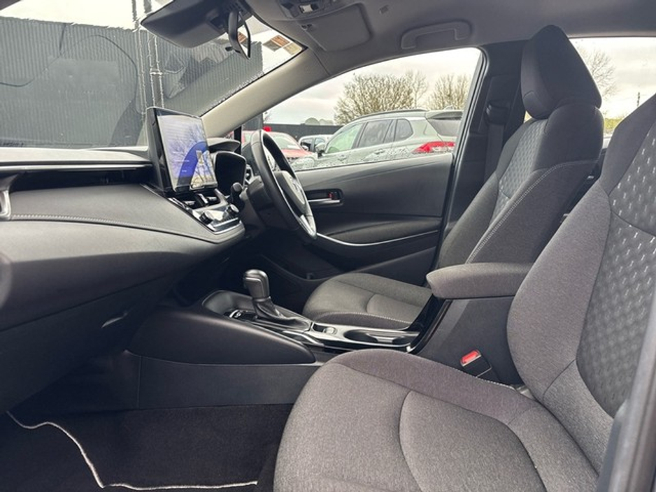 2024 Toyota Corolla LUNA SALOON 4DR AUTO €29,000