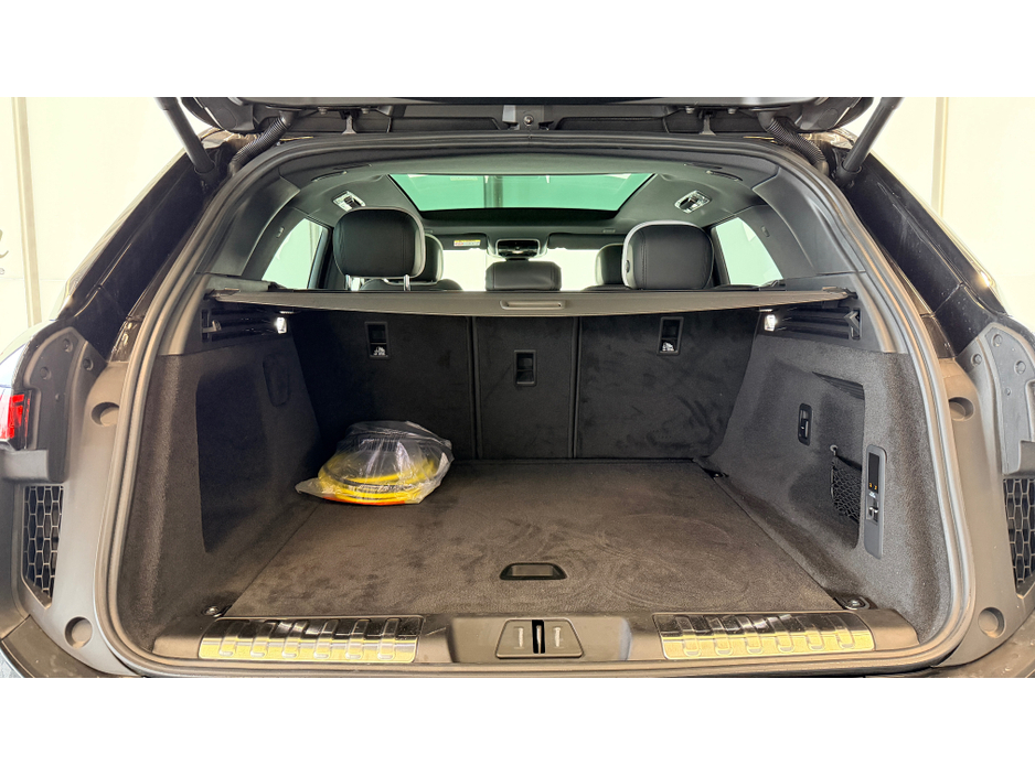 2025 Land Rover Range Rover - image 8