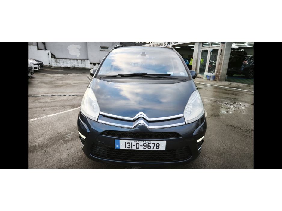 2013 Citroen Grand C4 Picasso - image 2