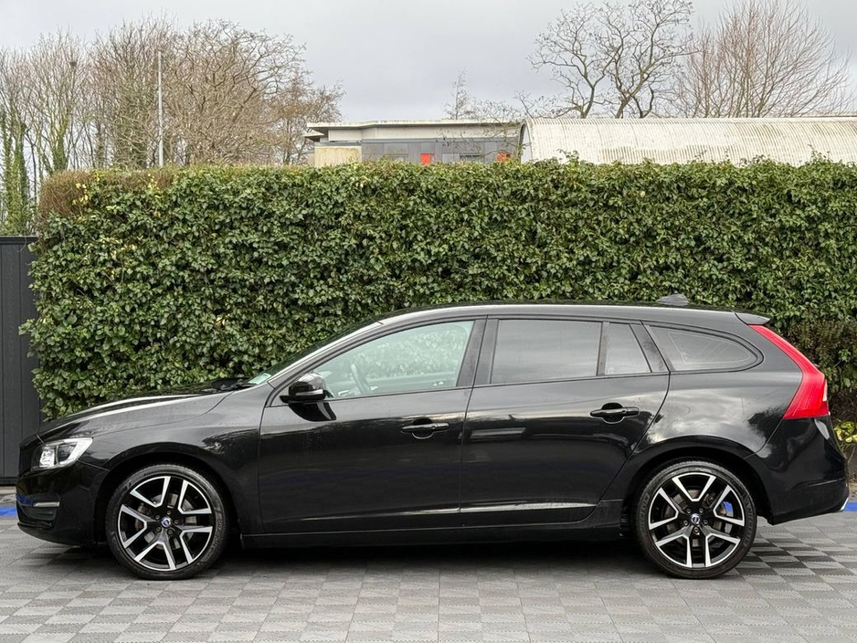 2017 Volvo V60 D4 CLASSIC 2.0 D // SERVICE HISTORY // REVERSE CAMERA // DIGITAL CLUSTER €19,900