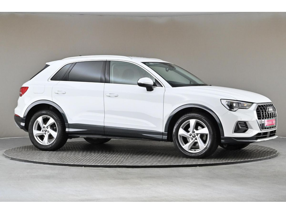 2023 Audi Q3 - image 10