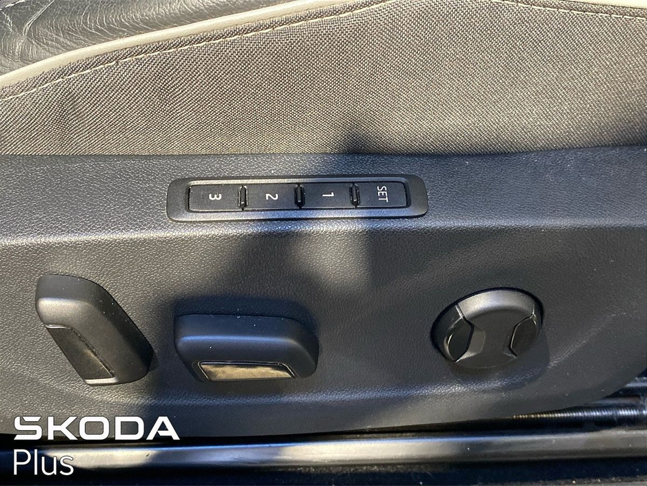 2023 Skoda Enyaq - image 19