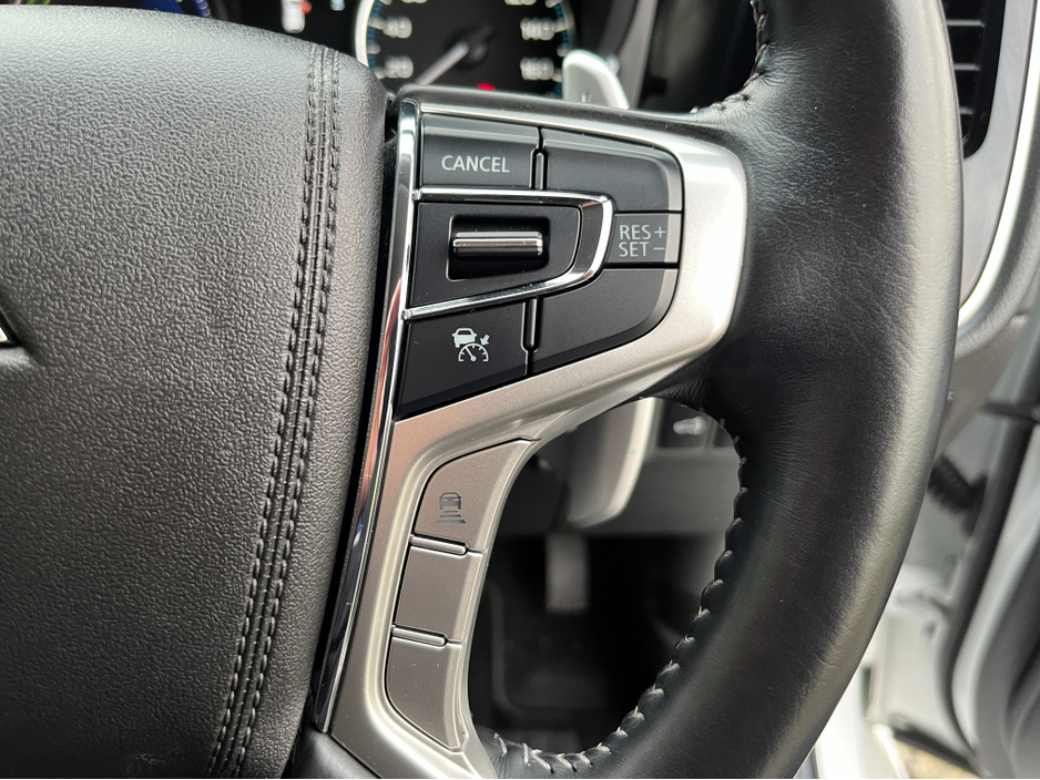 2020 Mitsubishi Outlander 4WD G PLUS AUTOMATIC PLUG IN HYBRID 2.4 PETROL //HIGH SPEC//LOW MILES//HALF LEATHER HEATED SEATS//ELECTRIC DRIVERS SEAT//HEATED STEERING WHEEL// €24,950