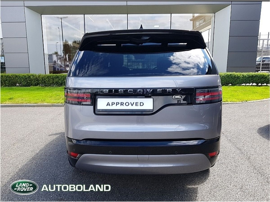 2023 Land Rover Discovery - image 12