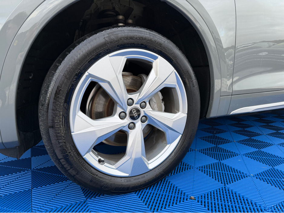 2021 Audi Q5 - image 11