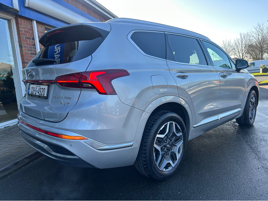 2022 Hyundai Santa Fe - image 19