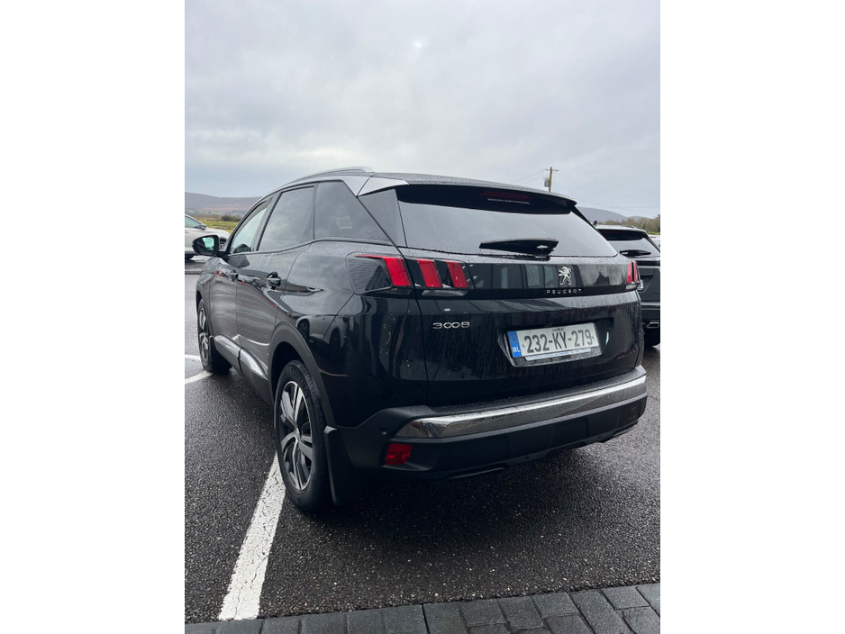 2023 Peugeot 3008 1.2 PureTech 130bhp Auto 6.4 Allure