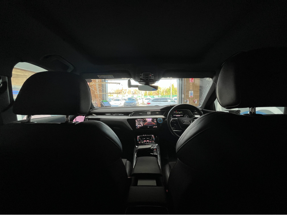 2022 Audi e-tron - image 21