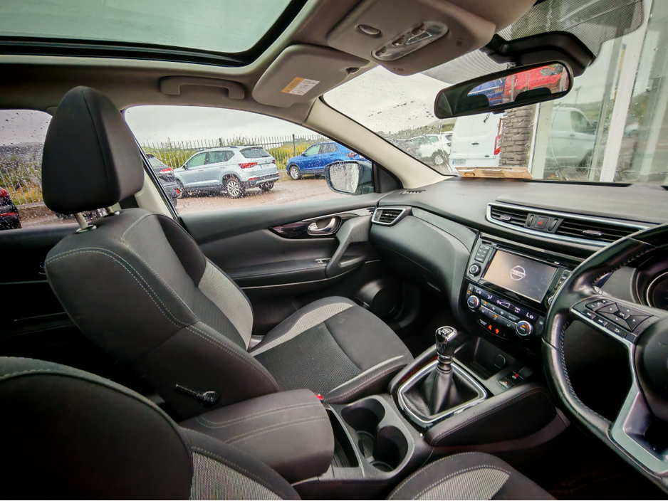 2018 Nissan Qashqai - image 12