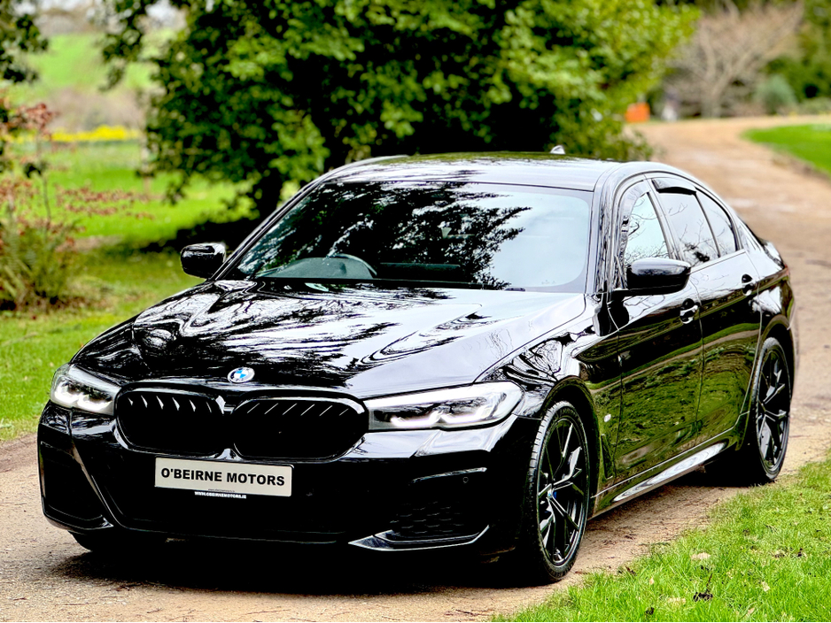 2021 BMW 5 Series - image 31