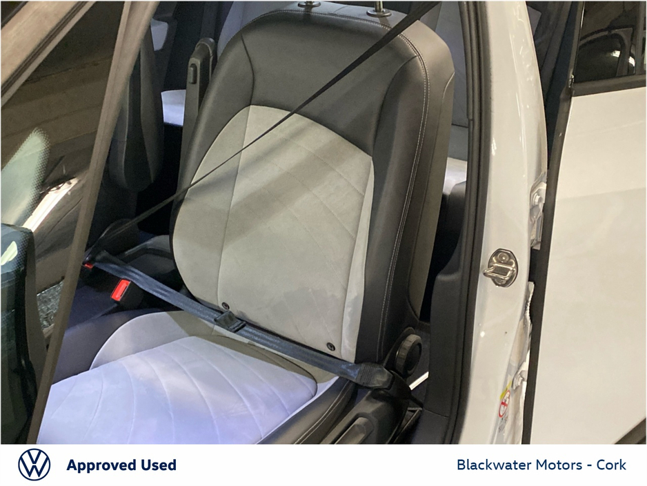 2023 Volkswagen ID.3 LIFE DX 58KWH 204BHP €25,995