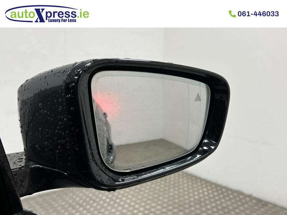 2021 BMW 3 Series - image 17