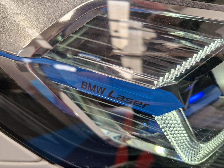 2023 BMW iX3 - image 4