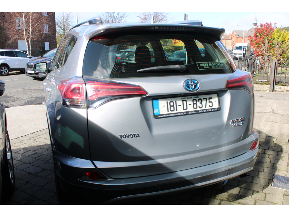 2018 Toyota Rav4 - image 5