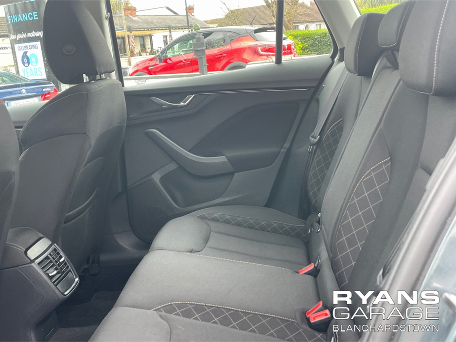 2021 Skoda Kamiq - image 12