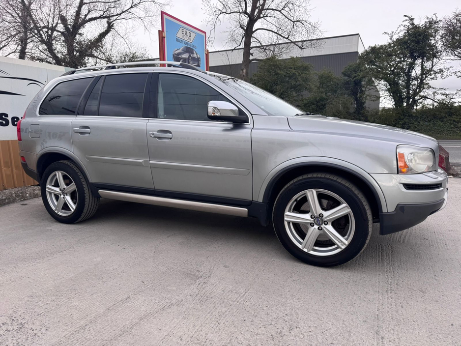 2011 Volvo XC90 - image 10