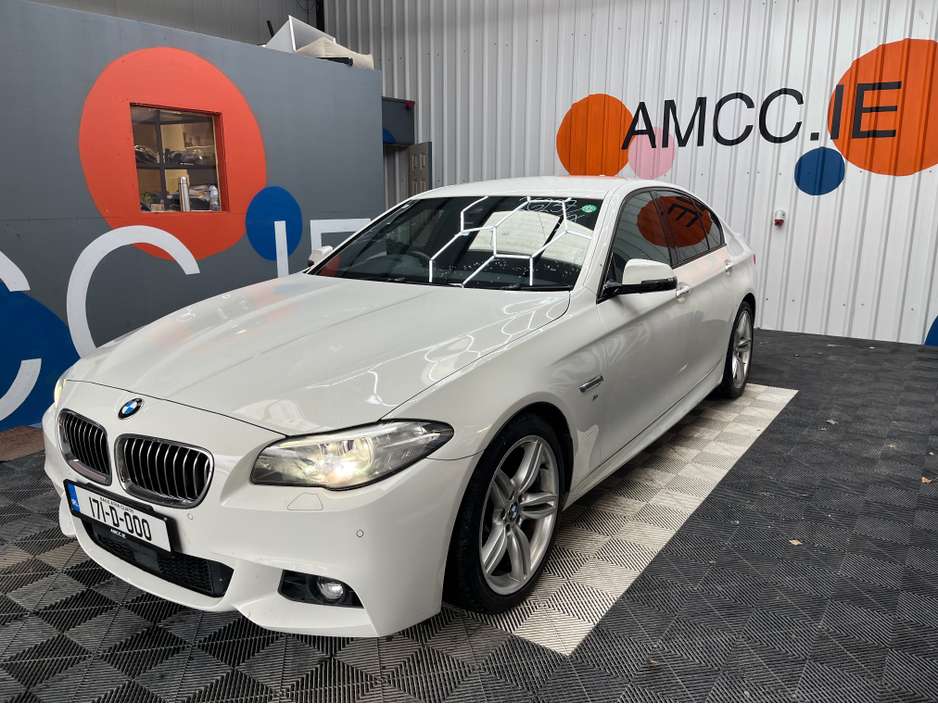 2017 BMW 5 Series - image 5