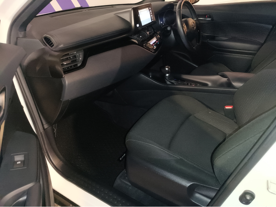 2019 Toyota C-HR 192 (2yr Warranty) 1.8 Petrol Hybrid Automatic €19,950