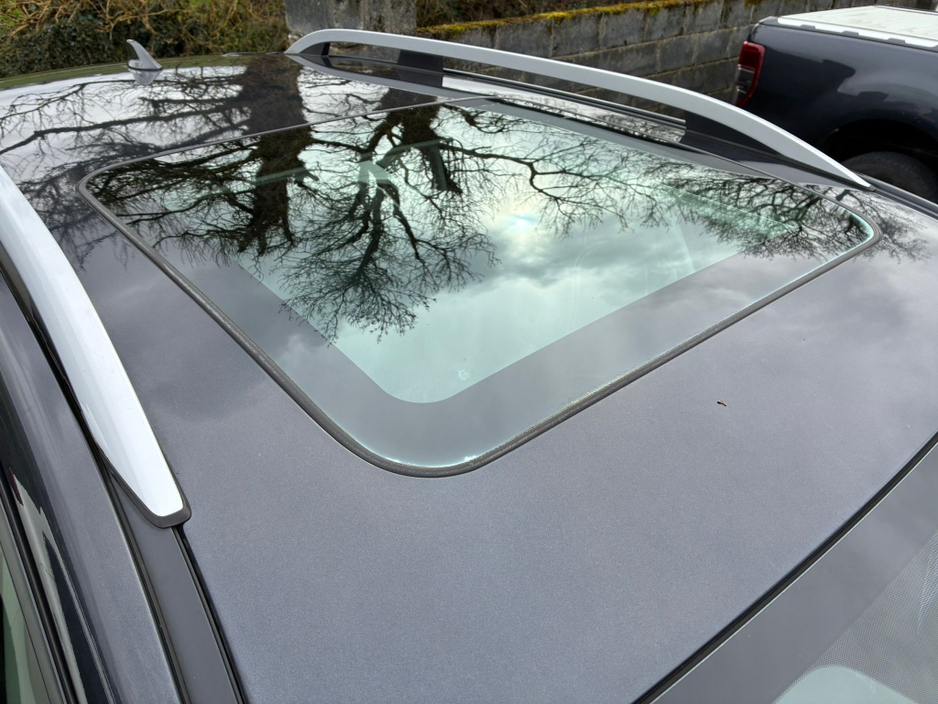 2016 Subaru Forester - image 14