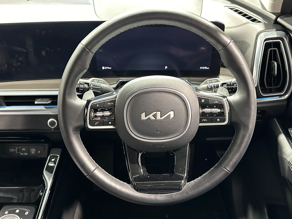 2024 Kia Sorento - image 12