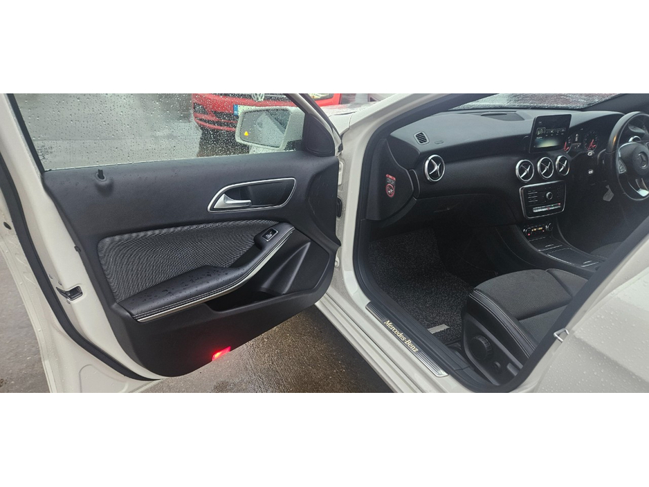 2016 Mercedes-Benz A Class - image 26