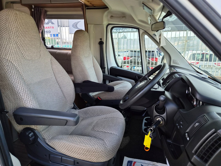 2015 Auto-Trail F-Line - image 12