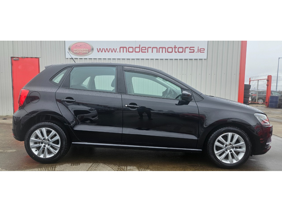 2016 Volkswagen Polo - image 6