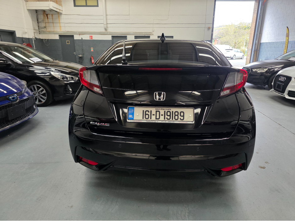 2016 Honda Civic - image 5