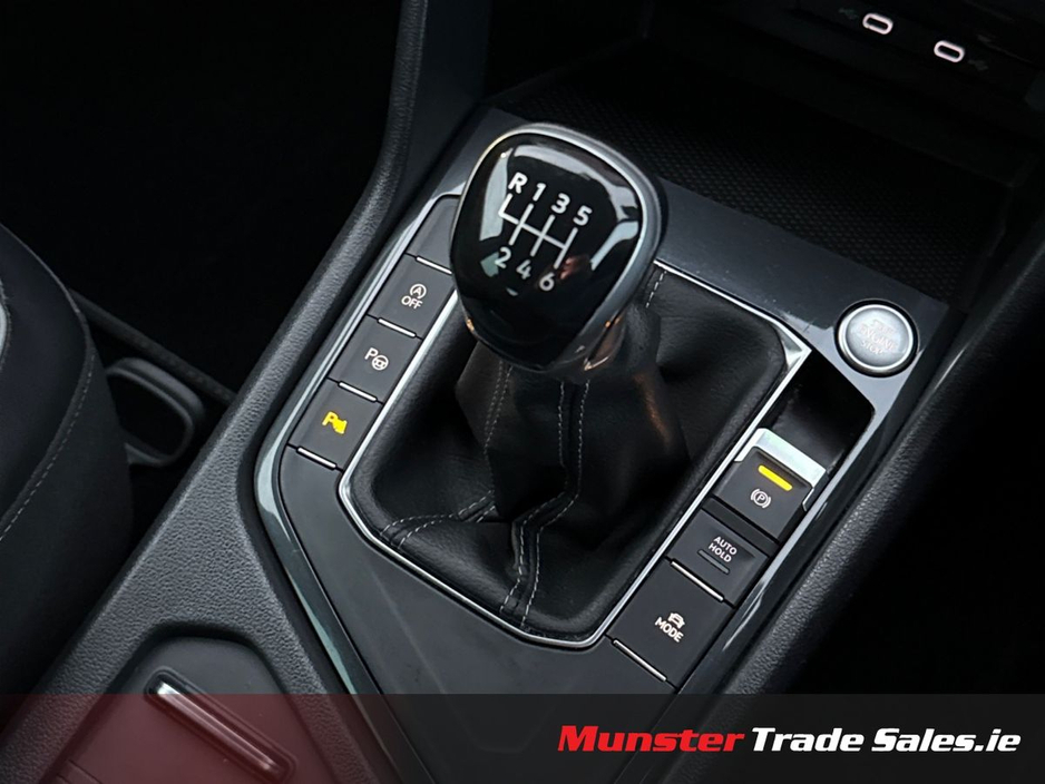 2021 Volkswagen Tiguan - image 11